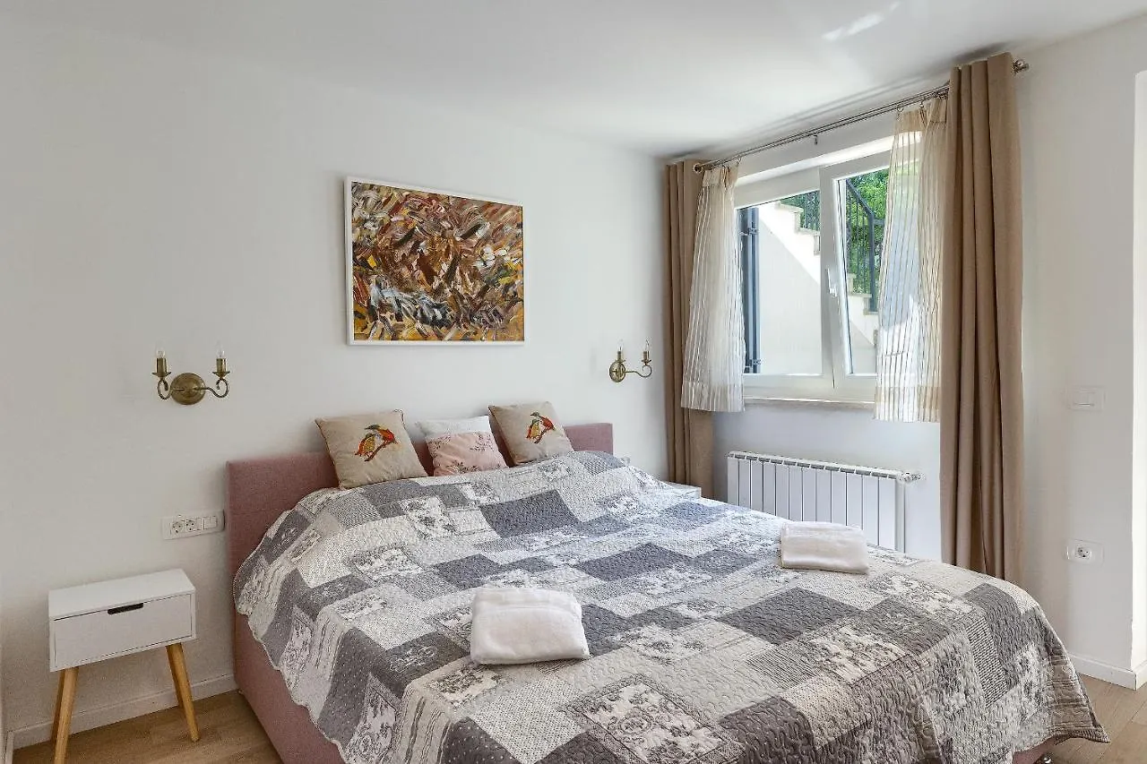 Apartment Ursula Pula